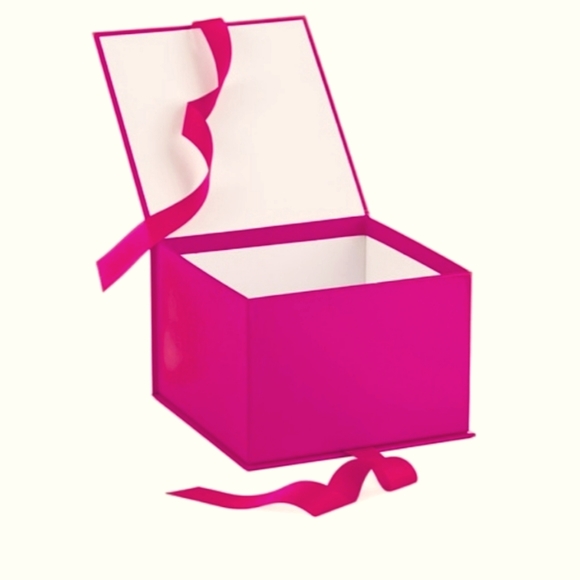 Hallmark Gift Box - Picture 2 of 6